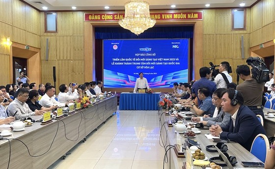 At the press conference on the inauguration of the Vietnam National Innovation Center (NIC) held on August 15. (Photo: SGGP)