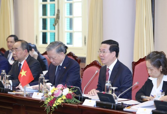 State President Vo Van Thuong speaks at the meeting (Photo: SGGP) State President Vo Van Thuong speaks at the meeting (Photo: SGGP)