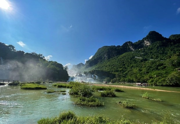 Ban Gioc fall in Cao Bang (Photo: VNA)