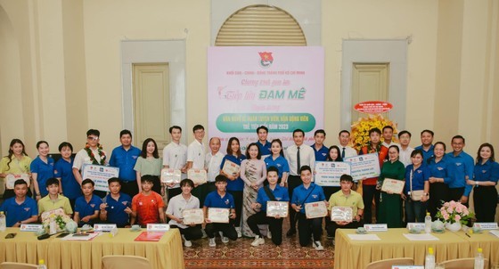 Individuals are honored at the HCMC Outstanding Young Artists, Athletes and Coaches Awards 2023 at the HCMC Museum in the city on August 29. (Photo: SGGP) Individuals are honored at the HCMC Outstanding Young Artists, Athletes and Coaches Awards 2023 at the HCMC Museum in the city on August 29. (Photo: SGGP)