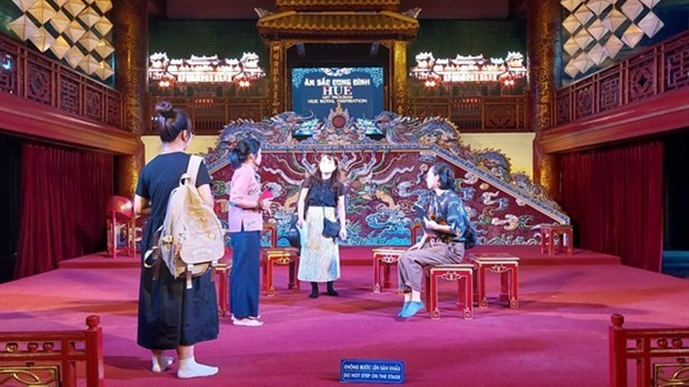 Artists from the Japan Philharmonic Orchestra check a performance site in central Vietnam. (Photo courtesy of Tomo Usuda) Artists from the Japan Philharmonic Orchestra check a performance site in central Vietnam. (Photo courtesy of Tomo Usuda)