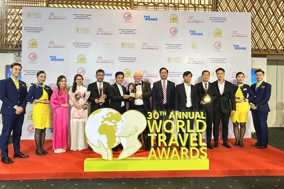 Vietravel Airlines gets the “Asia's Leading Airline for Customer Experience 2023” award. (Photo: SGGP) Vietravel Airlines gets the “Asia's Leading Airline for Customer Experience 2023” award. (Photo: SGGP)