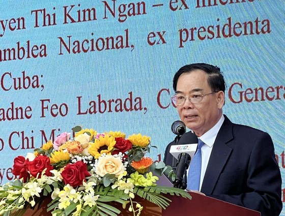 Chairman of the People's Committee of Ben Tre Province Tran Ngoc Tam speaks at the event. (Photo: SGGP) Chairman of the People's Committee of Ben Tre Province Tran Ngoc Tam speaks at the event. (Photo: SGGP)