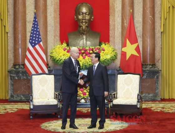 State President Vo Van Thuong hosts a reception for US President Joe Biden at the Presidential Palace in Hanoi on September 11. (Photo: SGGP)