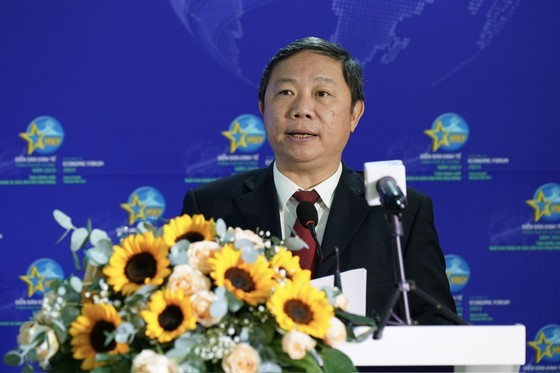 Vice Chairman of the HCMC People’s Committee Duong Anh Duc chairs a discussion session on circular economy collaboration in the Asia-Pacific region. (Photo: SGGP) Vice Chairman of the HCMC People’s Committee Duong Anh Duc chairs a discussion session on circular economy collaboration in the Asia-Pacific region. (Photo: SGGP)