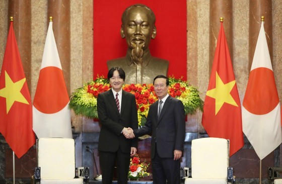 State President Vo Van Thuong (R) and Crown Prince Akishino (Photo: SGGP)