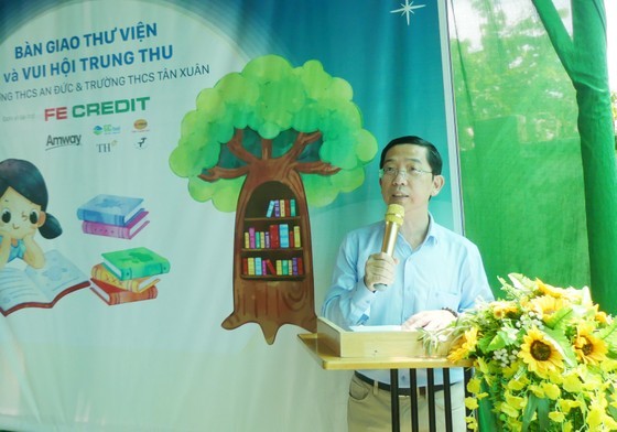 Deputy editor-in-chief of the SGGP Newspaper Nguyen Thanh Loi speaks at the event. (Photo: SGGP)