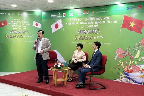 Mr. Nguyen Tien Dat, deputy head of the organization board of the Vietnam Pho Festival 2023 speaks at the press conference. Mr. Nguyen Tien Dat, deputy head of the organization board of the Vietnam Pho Festival 2023 speaks at the press conference.