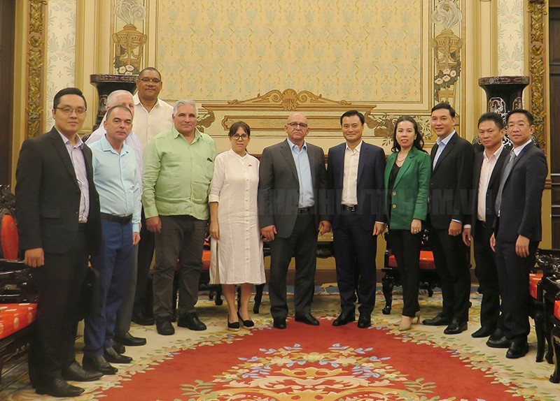 At the receiving ceremony (Photo: hcmcpv)