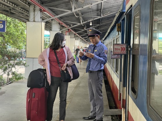 Saratrans will offer individual tickets from October 20. (Photo: SGGP)