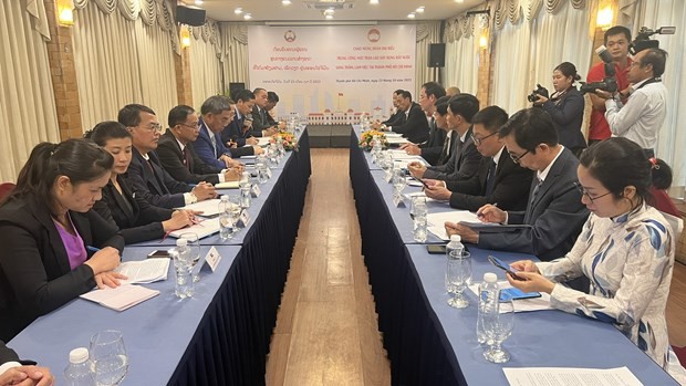 At the working session (Photo: htv.com.vn)