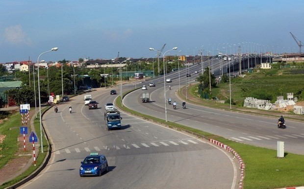 To push ahead with public investment disbursement in the remaining months of this year, the ministry suggested removing obstacles to national target programs. (Photo: VNA)