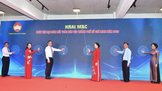 Delegates attend the opening ceremony of the HCMC&apos;s great national solidarity. (Photo: SGGP)