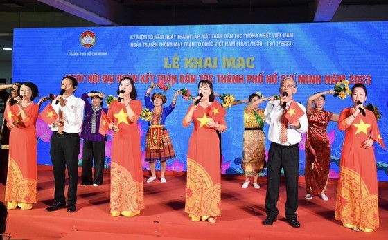 A music performance at the festival (Photo: SGGP)