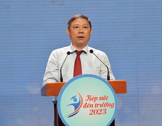 Vice Chairman of HCMC People&apos;s Committee Duong Anh Duc speaks at the event. (Photo: SGGP)