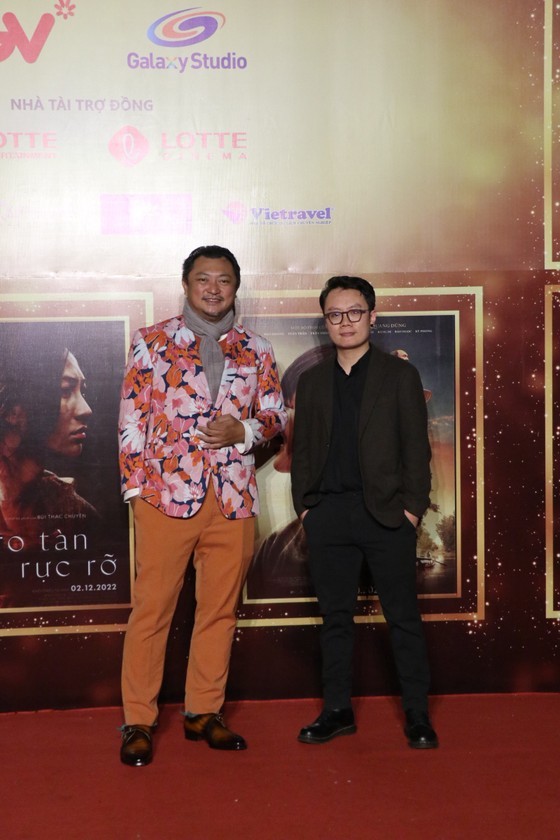 Director Phan Gia Nhat Linh (L) Director Phan Gia Nhat Linh (L)