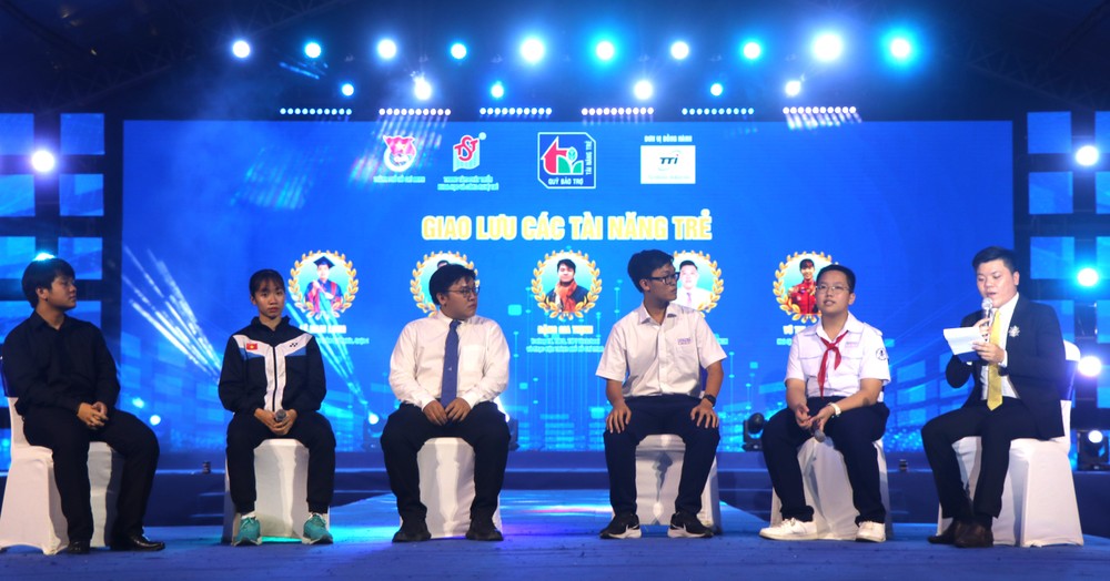 Young talents of the city in 2023 participate in an exchange at the event. (Photo: SGGP) img-2034-8476.jpg.jpg