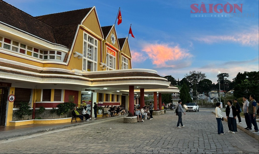 91a055d5f88c56d20f9d-1949.jpg.jfif