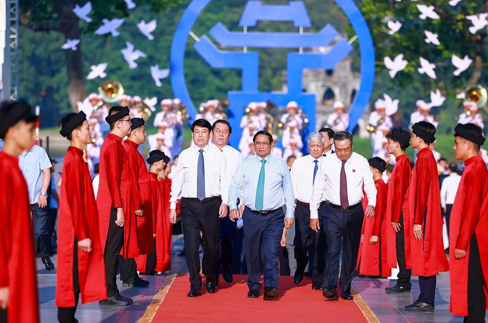 Prime Minister Pham Minh Chinh and delegates attend the event. (Photo: SGGP) 1.webp