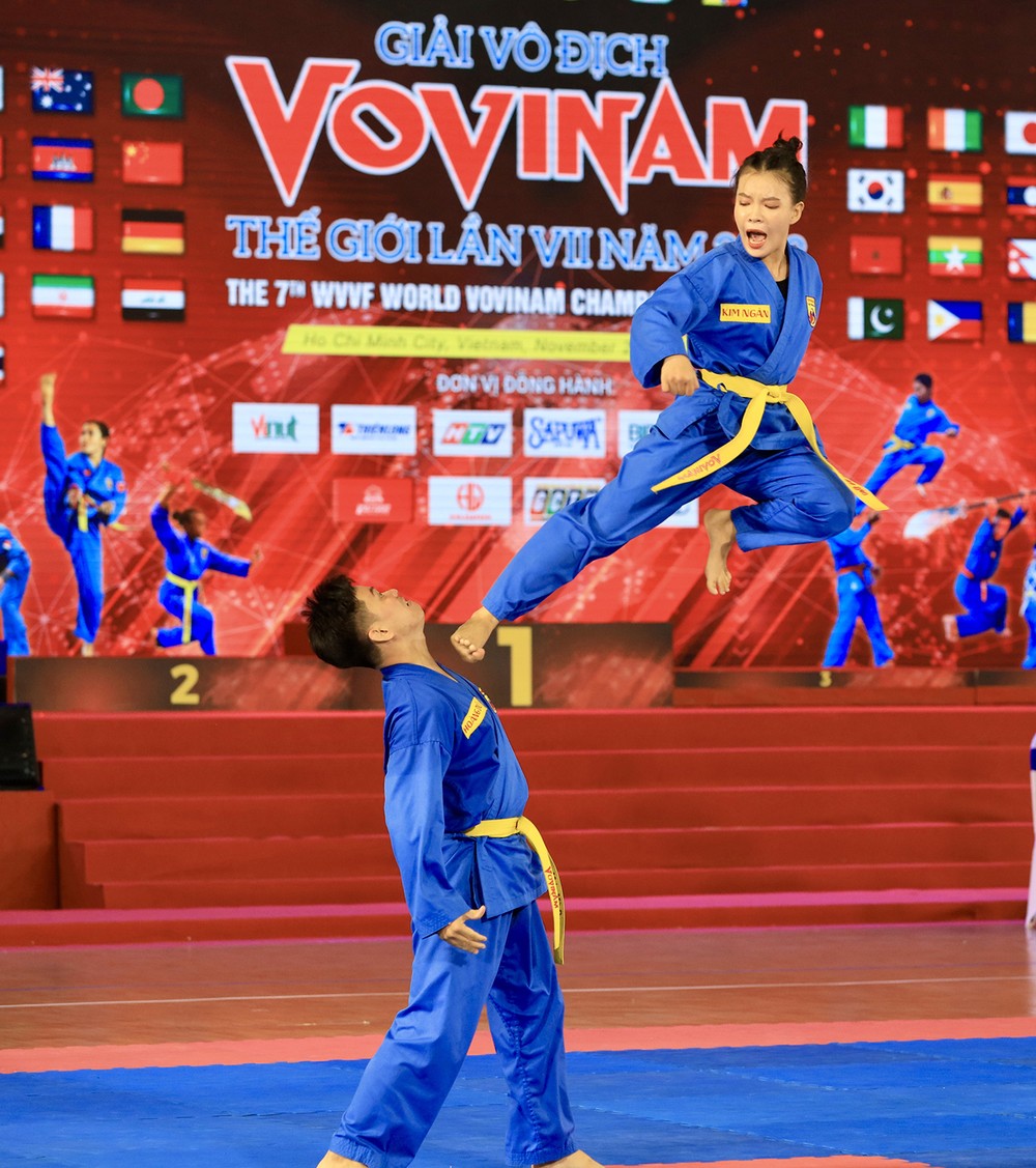 Vietnam won 18 gold medals in both combat and performance and placed on top of the medal tally at the seventh World Vovinam Championship in HCMC. tt5.jpg