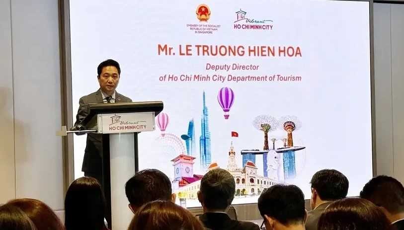 Le Truong Hien Hoa, Deputy Director of the HCMC Department of Tourism, speaks at the event. (Photo: VNA) hcmctourism.jpg