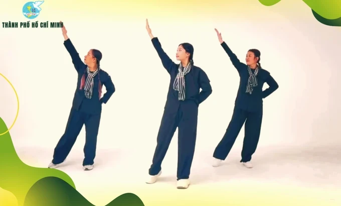 A mass dance performance dan-vu-4461-1045.png