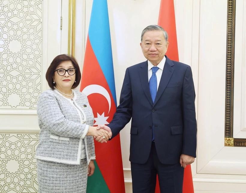 General Secretary of the Communist Party of Vietnam Central Committee To Lam (R) neets with Sahiba Gafarova, Speaker of the Milli Majlis (National Assembly) of Azerbaijan, in Baku on May 8. (Photo: VNA) speaker.jpg