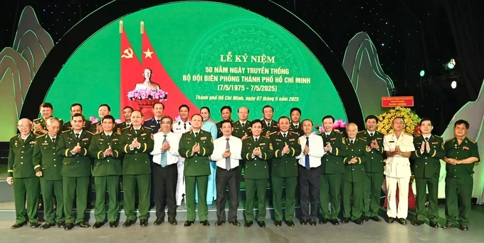 Delegates attend the ceremony marking the 50th anniversary of the Ho Chi Minh City Border Guard’s Traditional Day (May 7, 1975–2025). (Photo: SGGP) z6576795187176-c13a888fd71be38de609298c56ef042a-356-2741.jpg
