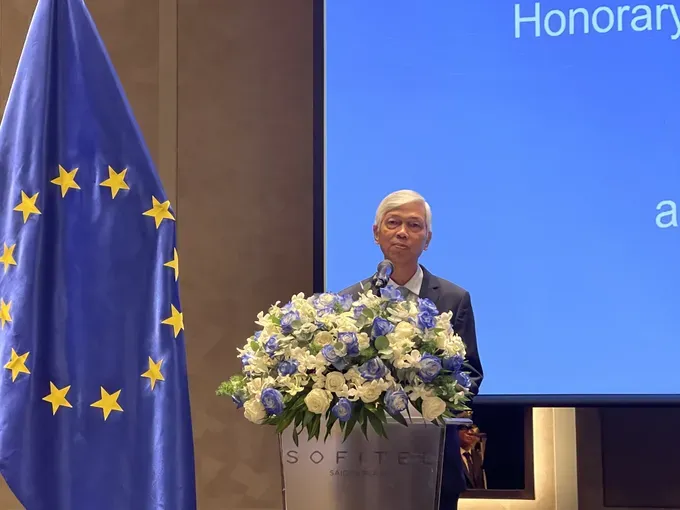 Vice Chairman of the municipal People’s Committee Vo Van Hoan speaks at the event. (Photo: SGGP) 2-9507-656.jpeg