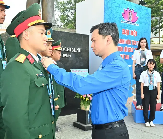 hinh-9-4150-8027.jpg