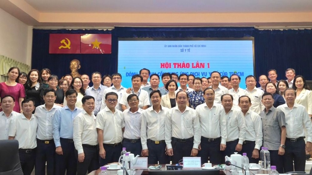 Leaders of the three Departments of Health of Ho Chi Minh City, Binh Duong and Ba Ria – Vung Tau provinces attend the conference on May 21. (Photo: SGGP) hinh-3-so-21520259-750-8758.png.jpg