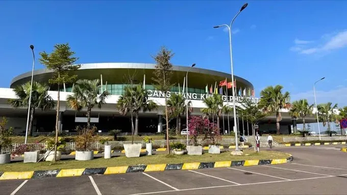 Phu Cat Airport in Binh Dinh Province phu-cat-4923.jpg