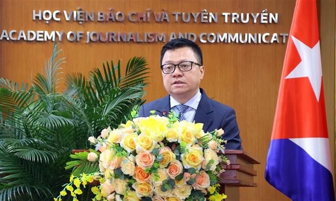VJA Chairman and Editor-in-Chief of Nhan Dan Newspaper Le Quoc Minh speaks at the event. (Photo: VNA) le-quoc-minh.jpg