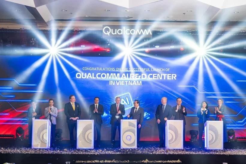 At the launch ceremony of the new Qualcomm AI R&D center in Vietnam on June 10 (Photo: VNA) qualcomm-vietnam-1.jpg