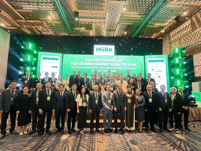 The Ho Chi Minh City Green Business Association (HGBA) is officially launched on June 10. (Photo: SGGP) z6691422106356-a64977a8eb76202df30df8865c89466f-8787-5058.jpg