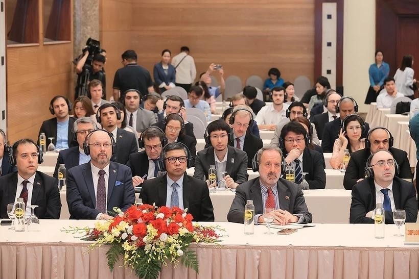 A view of the international press conference in Hanoi on June 17. (Photo: VNA) press-con.jpg