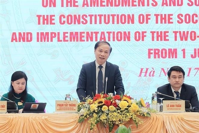 Vice Chairman of the Party Central Committee's Commission for Propaganda and Mass Mobilisation Pham Tat Thang speaks at the international press conference in Hanoi on June 17. (Photo: VNA) thang.jpg