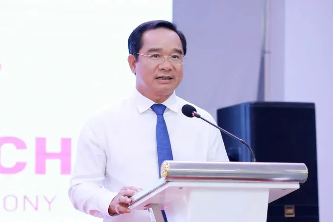 Chairman of the Ho Chi Minh City People’s Committee, Nguyen Van Duoc, said that the city is focused on completing institutional frameworks and specialized policies and mechanisms to create a favorable environment for science and technology, innovation, and digital transformation to become breakthrough drivers of development. (Photo: SGGP) ct1-4107-380.jpg