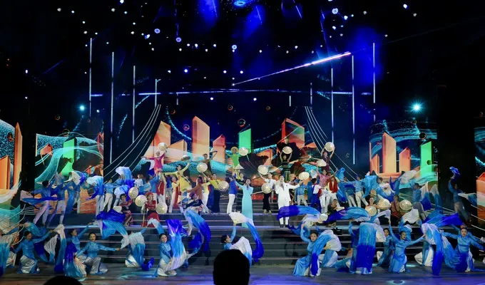 The special cultural program aims to mark 327 years since the founding of the region encompassing Saigon–Cho Lon–Gia Dinh–Ho Chi Minh City (1698–2025) and the 49th anniversary of the city officially bearing the name of President Ho Chi Minh (July 2, 1976–2025), as well as celebrate the newly merged city. (Photo: SGGP) 1-9837-531.jpg