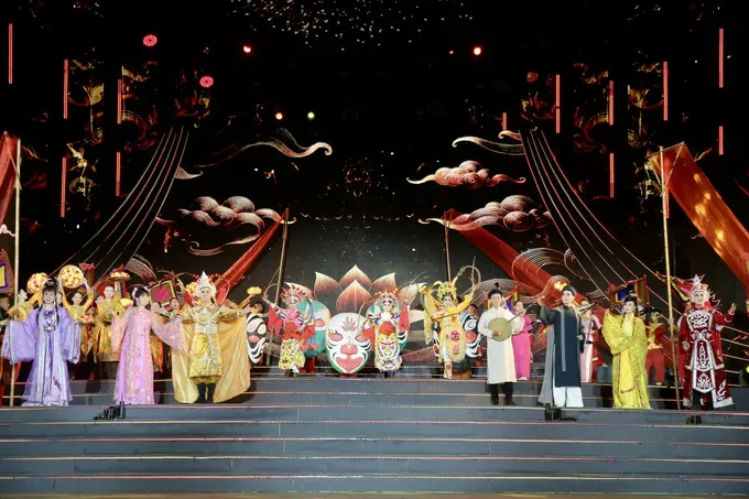 nhac-canh-luu-dau-vang-son-4087-8755.jpg