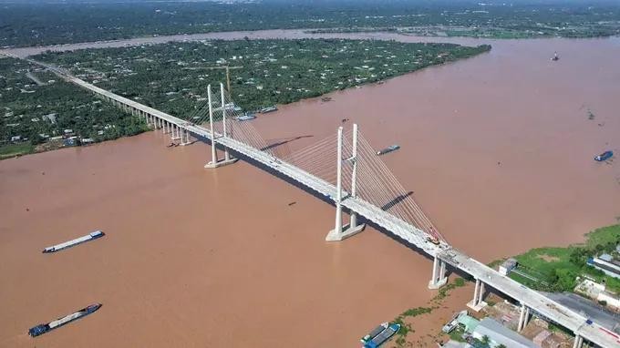 An aerial view of the under-construction Rach Mieu 2 Bridge project (Photo: SGGP) RM.jpg