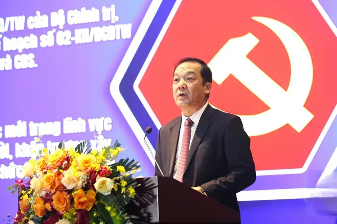 Deputy Minister of Science and Technology Pham Duc Long delivers his speech at the conference. (Photo: SGGP) anh-hn-so-ket-bo-khcn-2-3438-7879.jpg