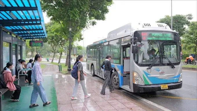 All buses in HCMC are expected to run on green energy by 2030. (Photo: SGGP) buyt-4645-5069.jpg