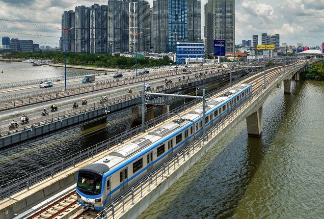 Urban railway in Ho Chi Minh City (Photo: VNA) duong-sat-101224.jpg