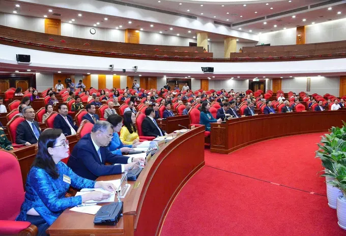 Delegates attend the gathering. (Photo: SGGP) tbt-gap-mat-tri-thuc-4-9386-1679.jpg
