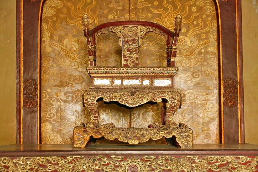 The Nguyen Dynasty (1802-1945) imperial throne is a nationally recognised treasure. (Photo: VNA) ngai-vua-trieu-nguyen.jpg