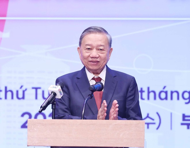 Party General Secretary To Lam speaks at the event. (Photo: VNA) to-lam-busan-vna.jpg