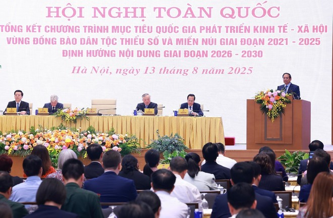 Prime Minister Pham Minh Chinh speaks at the conference. (Photo: VNA) vna-potal-thu-tuong-du-tong-ket-chuong-trinh-muc-tieu-quoc-gia-phat-trien-kinh-te-xa-hoi-vung-dong-bao-dan-toc-thieu-so-8207246.jpg