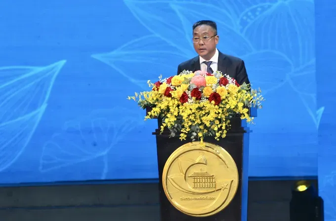 Acting Director of the Ho Chi Minh City Department of External Relations, Pham Dut Diem speaks at the event. (Photo: SGGP) 3-8885-3632.jpg