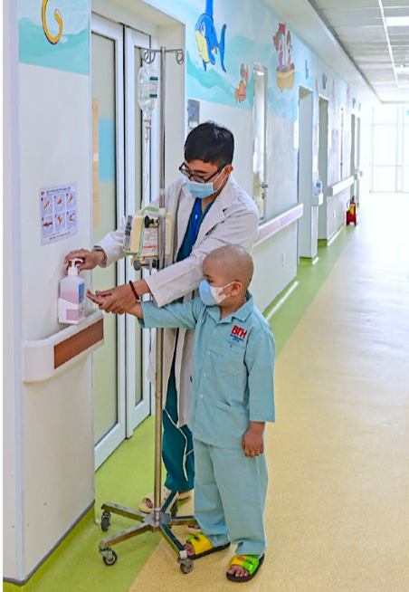 Pediatric patients receive care in a modern facility at Ho Chi Minh City Blood Transfusion Hematology Hospital. (Photo: SGGP) Screenshot (550).png